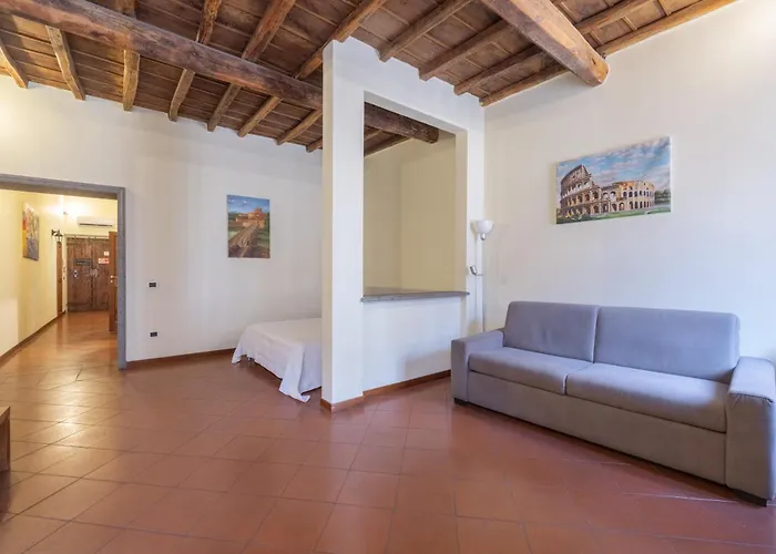 Charming Near Piazza Navona Διαμέρισμα *
