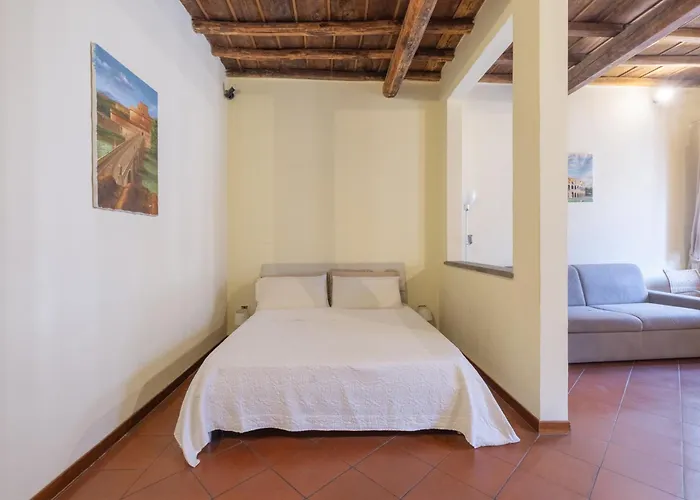 Charming Near Piazza Navona *