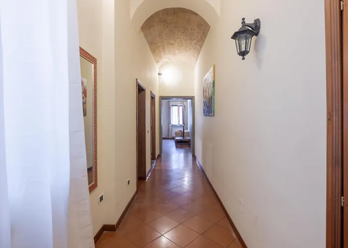 Διαμέρισμα Charming Near Piazza Navona